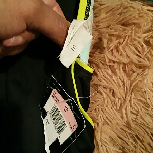 Bikini bundle - Picture 3 of 5